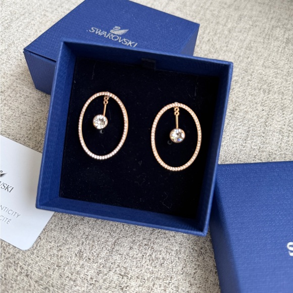 Swarovski Gold Earrings with Clear Crystals - Picture 3 of 3